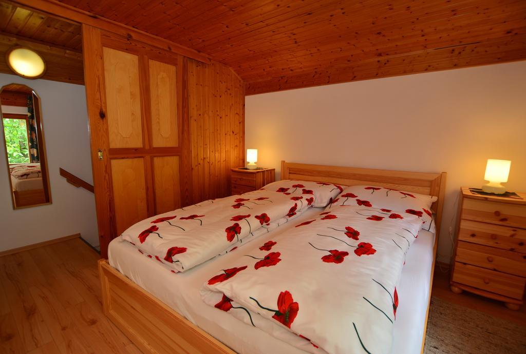 Virágoskert Apartman Heviz Quarto foto