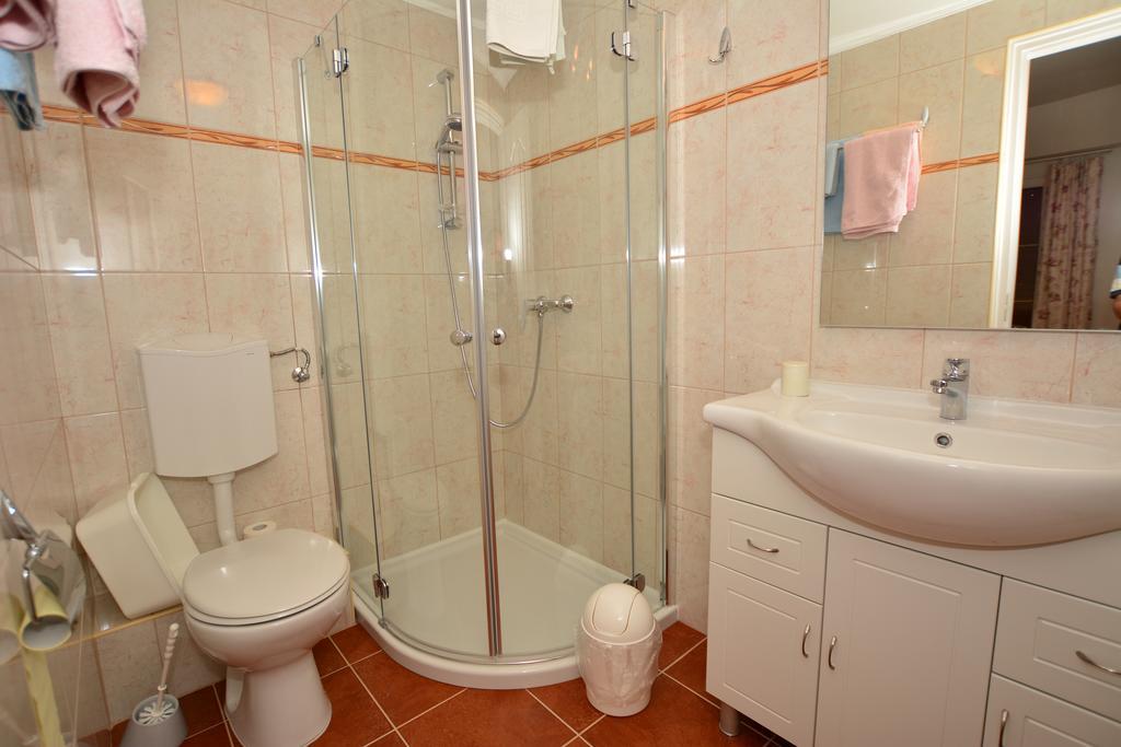 Virágoskert Apartman Heviz Quarto foto
