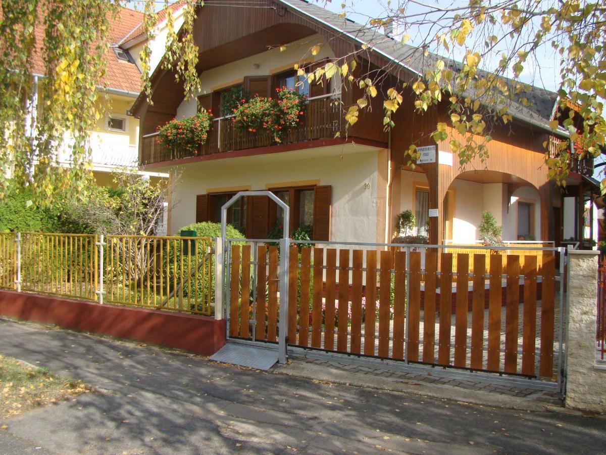 Virágoskert Apartman Heviz Exterior foto